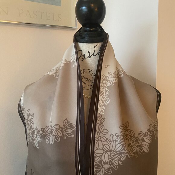 Vintage Brown & Beige Floral Pattern Scarf - Picture 2 of 5